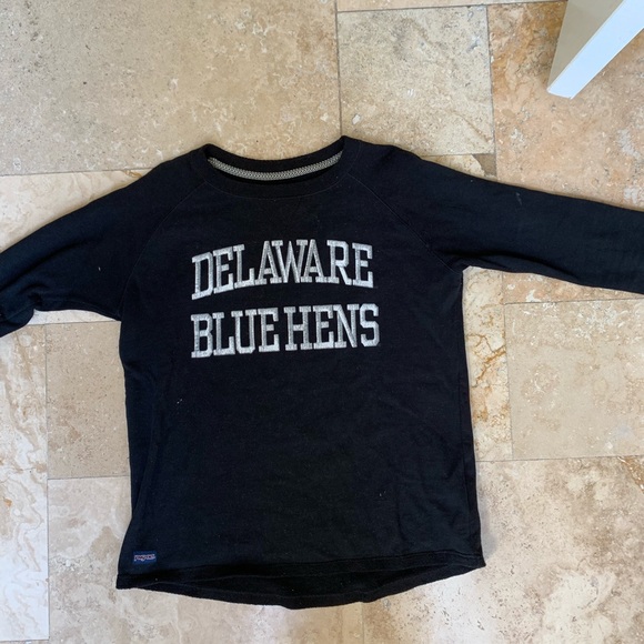 University of Delaware Sweatshirt - Picture 2 of 3